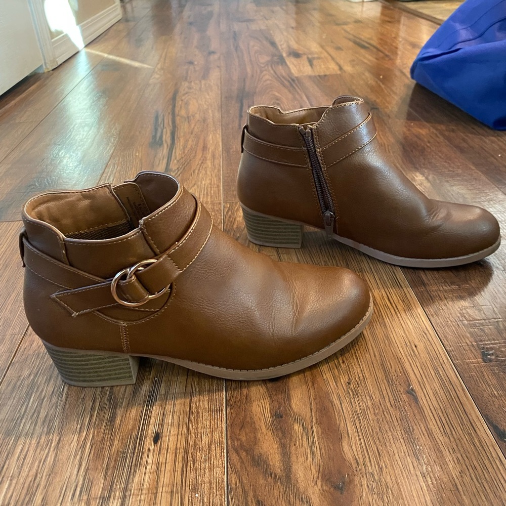 Girls children’s place booties